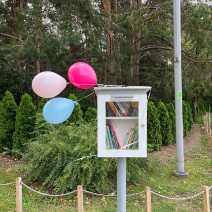 Knygų dalijimosi namelis!