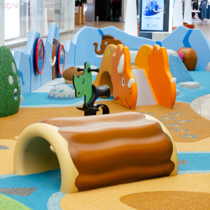 Vilniaus „Akropolyje“ atidaroma nemokama vaikų žaidimo aikštelė: mažųjų lankytojų laukia renginių gausa